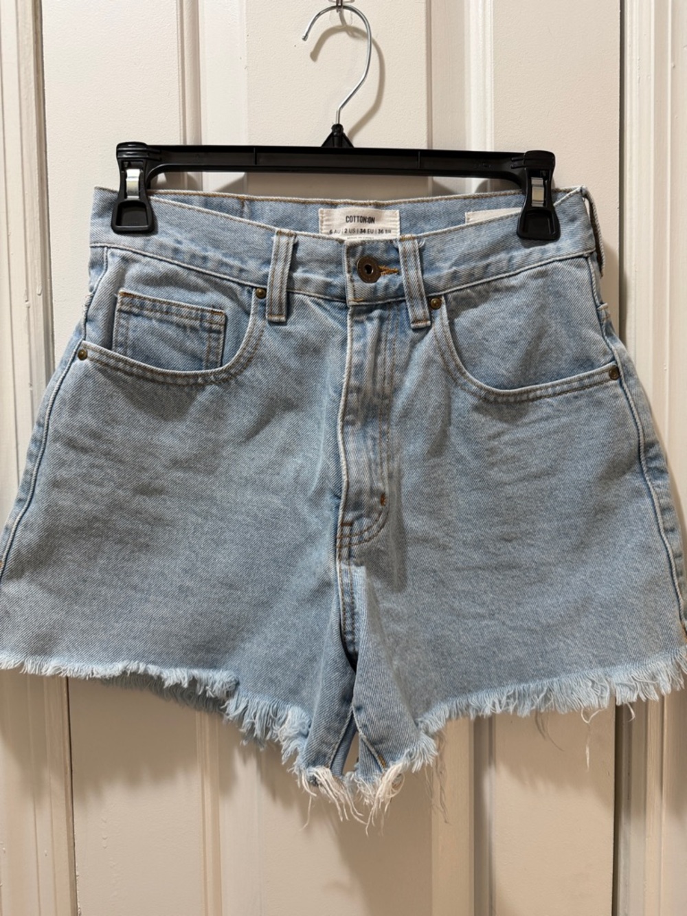 Cotton On medium Wash High-Waist Frayed Denim Shorts Classic Zip Fly &Frayed Hem